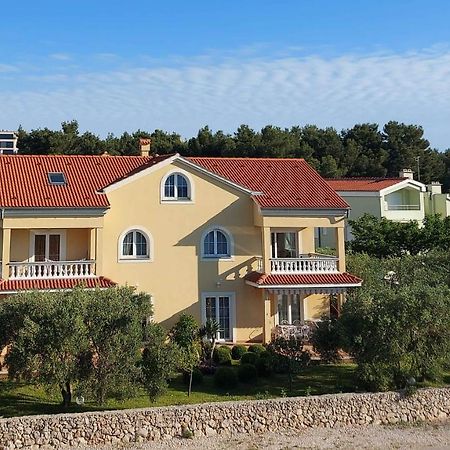 Apartmani Olea Krk Krk Town Esterno foto