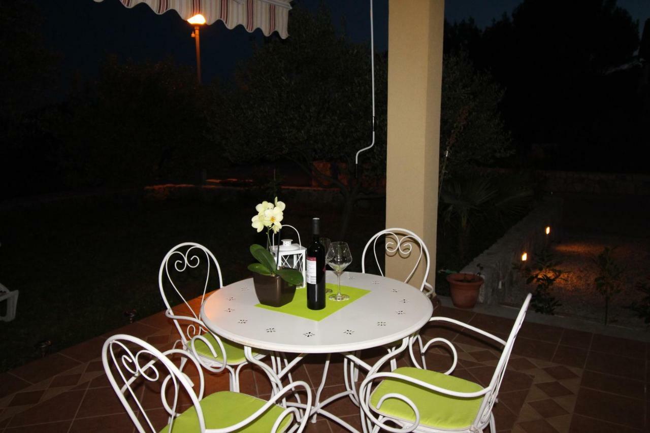 Apartmani Olea Krk Krk Town Esterno foto